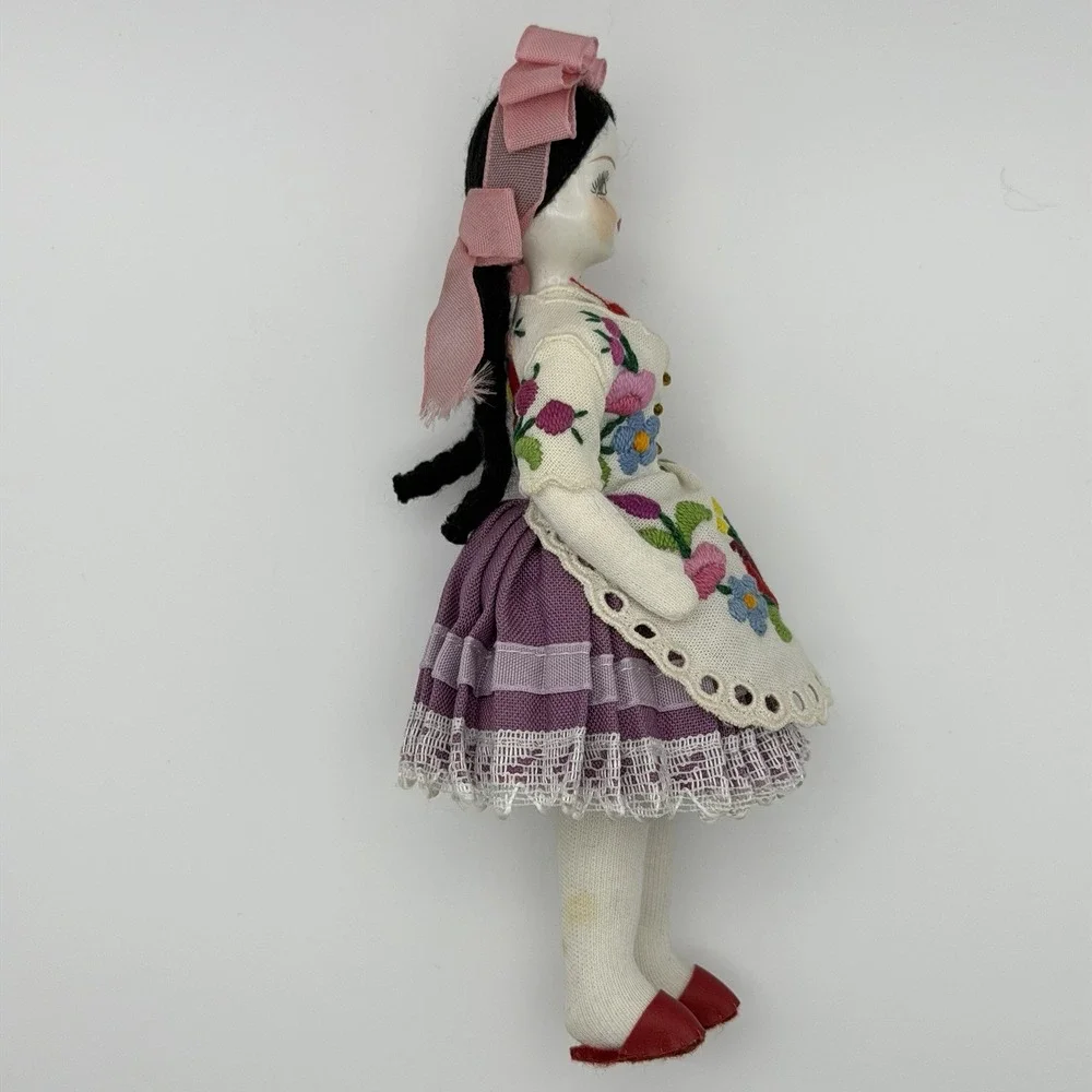 Vintage Hungarian Folk Doll 7.25